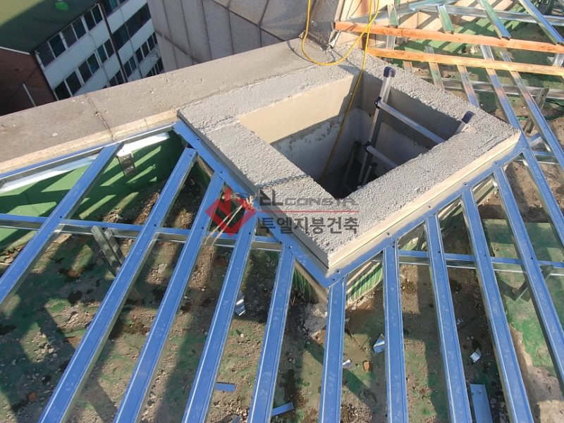 http://2lc.itpage.kr/user/2/2lc/editor/1905/209b5f42b0a605299e25f981946c904c_1556867482_2662.jpg 이미지크게보기