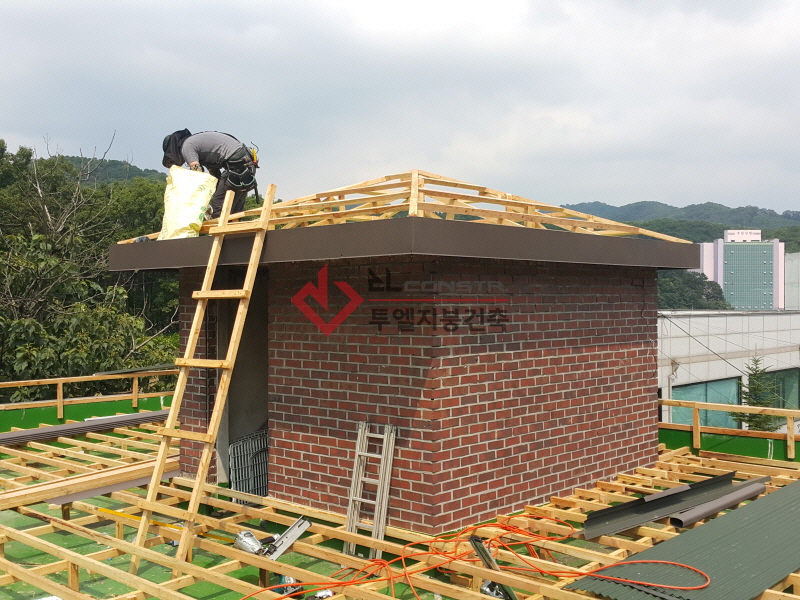 http://2lc.itpage.kr/user/2/2lc/editor/1905/390594e34e6eb60a613c75ac598379de_1556787104_0122.jpg 이미지크게보기